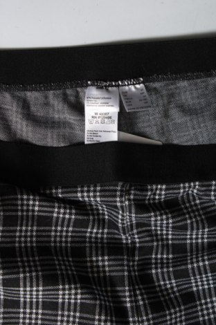 Damenhose, Größe XXL, Farbe Mehrfarbig, Preis € 6,99