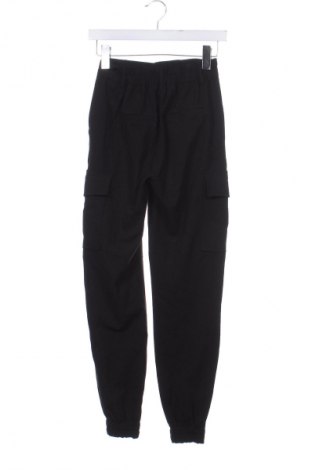 Pantaloni de femei Bershka, Mărime XXS, Culoare Negru, Preț 94,99 Lei