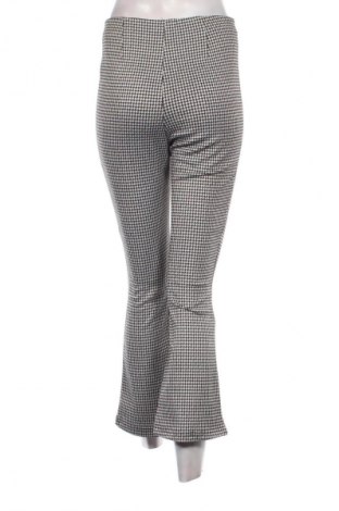 Damenhose Stradivarius, Größe M, Farbe Mehrfarbig, Preis 6,99 €