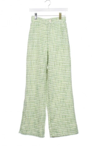 Pantaloni de femei Stradivarius, Mărime XS, Culoare Verde, Preț 156,99 Lei