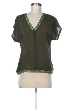 Top de femei NEW COLLECTION, Mărime M, Culoare Verde, Preț 33,99 Lei