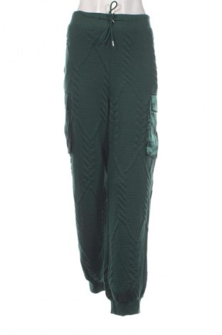 Dámske tepláky Fashion nova, Veľkosť L, Farba Zelená, Cena  26,95 €