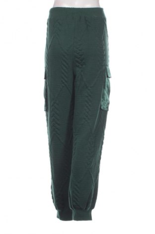 Dámske tepláky Fashion nova, Veľkosť L, Farba Zelená, Cena  26,95 €