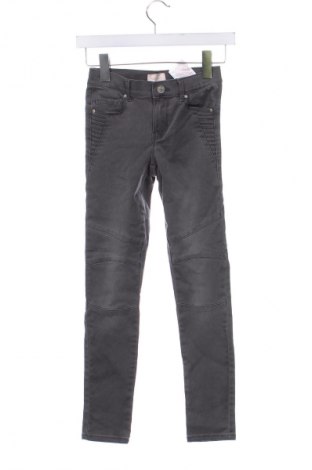 Kinderjeans ONLY, Größe 8-9y/ 134-140 cm, Farbe Grau, Preis € 10,23