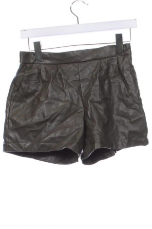 Kinder Shorts Page One, Größe 12-13y/ 158-164 cm, Farbe Grün, Preis 9,99 €