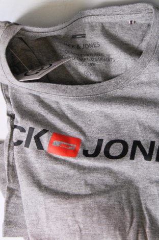 Ανδρικό t-shirt Jack & Jones, Μέγεθος S, Χρώμα Γκρί, Τιμή 9,00 €