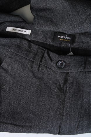 Pánske nohavice  Jack & Jones, Veľkosť S, Farba Sivá, Cena  10,95 €