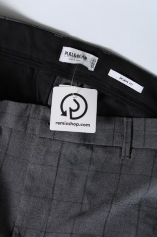 Ανδρικό παντελόνι Pull&Bear, Μέγεθος S, Χρώμα Γκρί, Τιμή 24,99 €