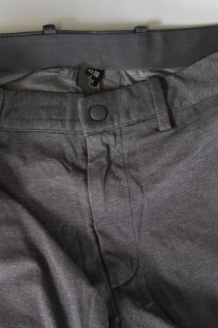 Pantaloni de bărbați Uniqlo, Mărime XS, Culoare Gri, Preț 78,99 Lei