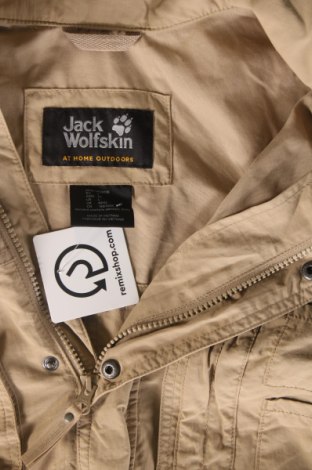 Мъжко яке Jack Wolfskin, Размер L, Цвят Бежов, Цена 82,99 лв.