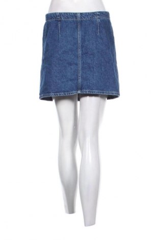 Пола Calvin Klein Jeans, Размер M, Цвят Син, Цена 167,99 лв.