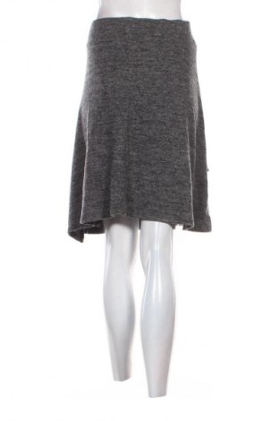 Rock Yessica, Größe M, Farbe Grau, Preis € 10,00