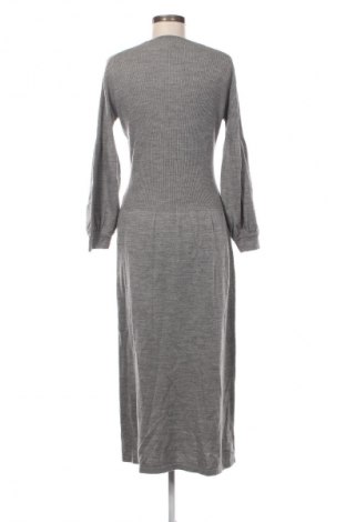 Kleid, Größe S, Farbe Grau, Preis 13,99 €