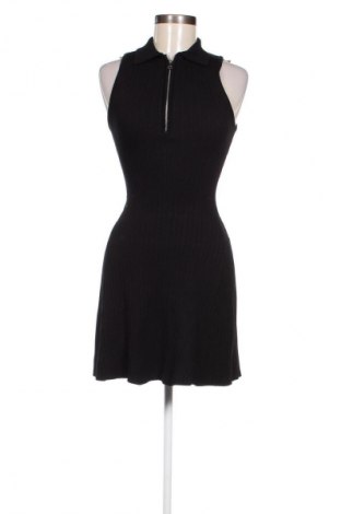 Kleid Bershka, Größe S, Farbe Schwarz, Preis € 15,53