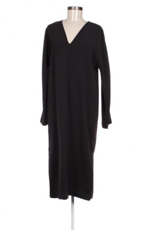 Šaty  Calvin Klein, Veľkosť M, Farba Čierna, Cena  184,95 €
