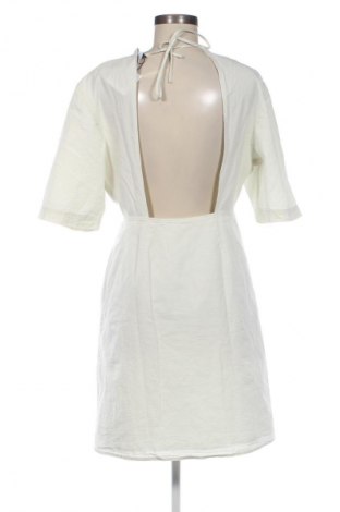 Ruha Calvin Klein Jeans, Méret M, Szín Fehér, Ár 44 399 Ft