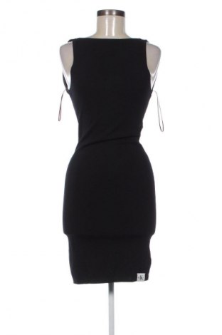 Kleid Calvin Klein Jeans, Größe M, Farbe Schwarz, Preis € 53,99