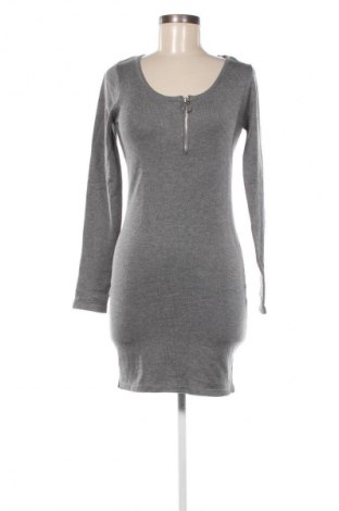 Kleid Colosseum, Größe M, Farbe Grau, Preis 4,99 €