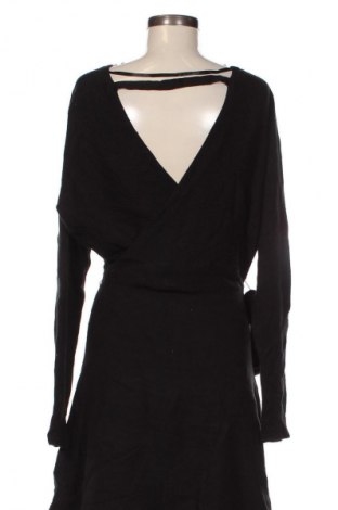 Kleid Forever 21, Größe S, Farbe Schwarz, Preis 4,99 €