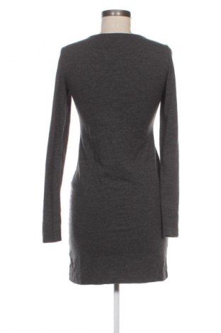 Rochie H&M, Mărime S, Culoare Gri, Preț 11,99 Lei