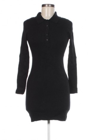 Rochie Stradivarius, Mărime M, Culoare Negru, Preț 94,99 Lei