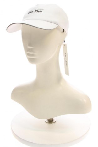 Čepice  Calvin Klein, Barva Bílá, Cena  999,00 Kč
