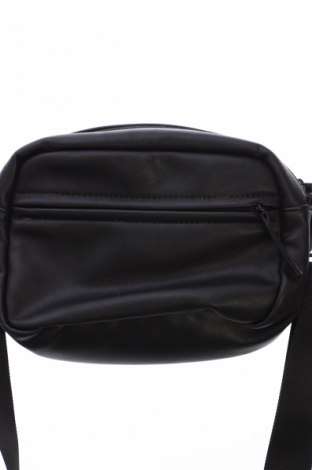 Чанта Pier One, Цвят Черен, Цена 12,27 €