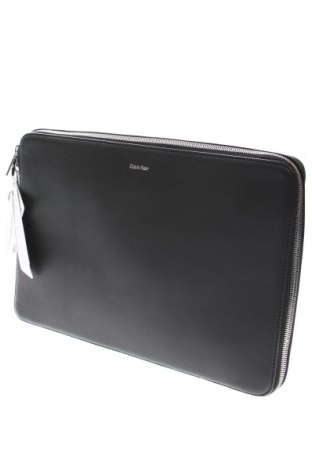 Aktatáska Calvin Klein, Szín Fekete, Ár 55 499 Ft