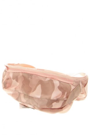 Чанта за кръст Urban Classics, Цвят Многоцветен, Цена 11,24 €