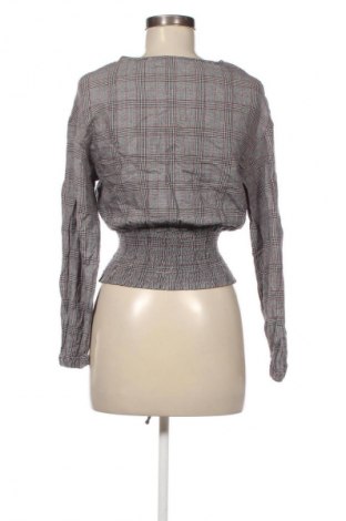 Női blúz Bershka, Méret M, Szín Sokszínű, Ár 2 469 Ft