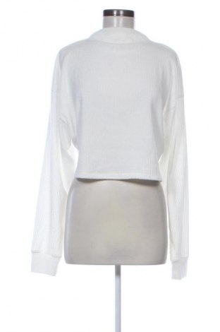 Damen Shirt Bershka, Größe M, Farbe Weiß, Preis € 10,00