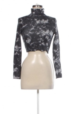 Γυναικεία μπλούζα Bershka, Μέγεθος S, Χρώμα Πολύχρωμο, Τιμή 6,99 €
