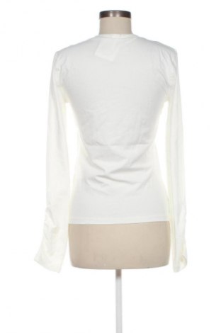 Дамска блуза ONLY, Размер M, Цвят Екрю, Цена 24,03 €