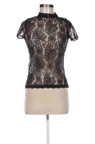 Női blúz Only One, Méret S, Szín Fekete, Ár 4 132 Ft