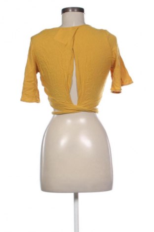 Női blúz Pull&Bear, Méret S, Szín Sárga, Ár 4 042 Ft