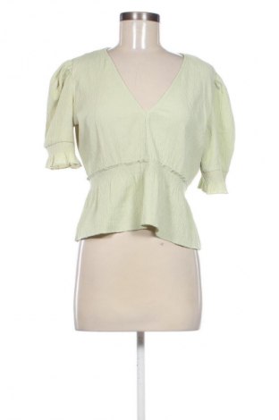 Damen Shirt Pull&Bear, Größe M, Farbe Grün, Preis € 9,78