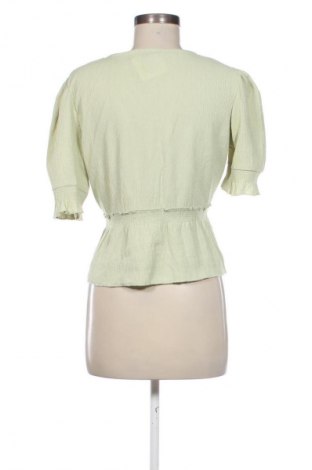 Damen Shirt Pull&Bear, Größe M, Farbe Grün, Preis € 9,78