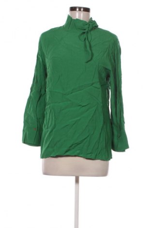 Damen Shirt Reserved, Größe M, Farbe Grün, Preis 9,00 €