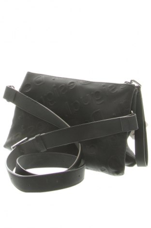 Дамска чанта Desigual, Цвят Черен, Цена 55,00 €