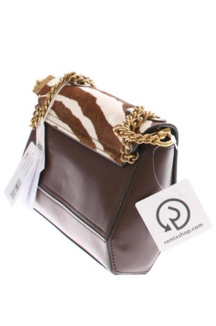 Дамска чанта Guess, Цвят Многоцветен, Цена 176,39 €