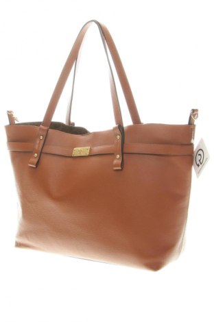 Дамска чанта Guess, Цвят Кафяв, Цена 148,27 €