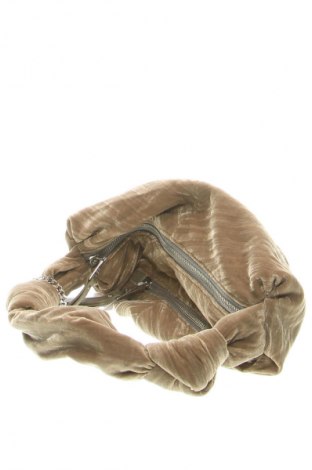 Дамска чанта Steve Madden, Цвят Бежов, Цена 42,94 €