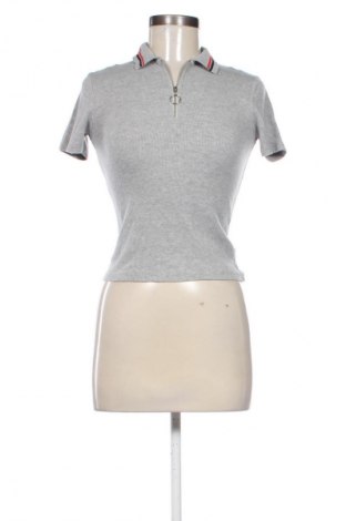 Női póló Bershka, Méret M, Szín Szürke, Ár 4 132 Ft