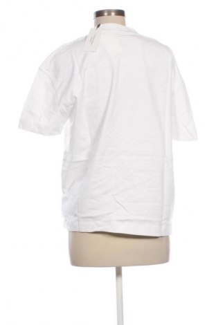 Γυναικείο t-shirt Calvin Klein Jeans, Μέγεθος XS, Χρώμα Λευκό, Τιμή 47,99 €