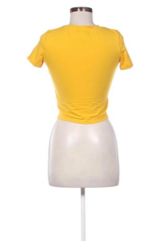 Damen T-Shirt Cropp, Größe S, Farbe Gelb, Preis € 9,14
