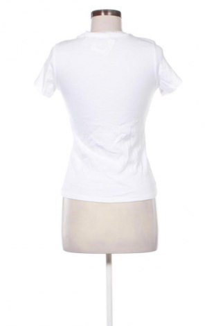 Női póló Levi's, Méret S, Szín Fehér, Ár 15 919 Ft