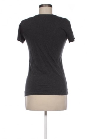 Dámské tričko Nike, Velikost S, Barva Šedá, Cena  391,00 Kč