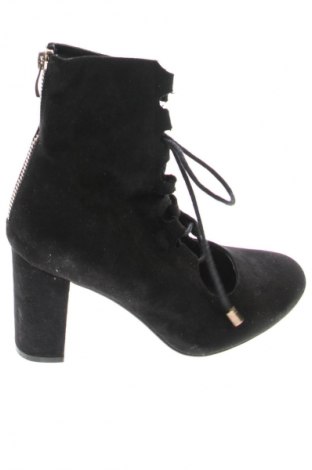 Női bokacsizma Catwalk, Méret 36, Szín Fekete, Ár 33 839 Ft