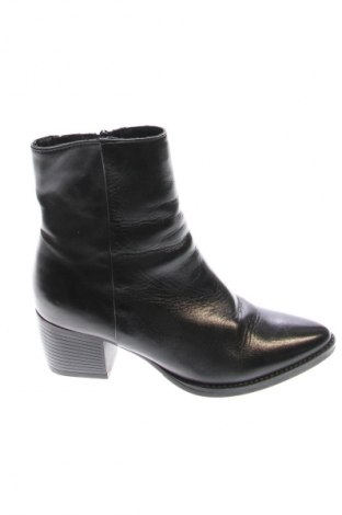 Дамски боти Lazzarini, Размер 37, Цвят Черен, Цена 59,67 €