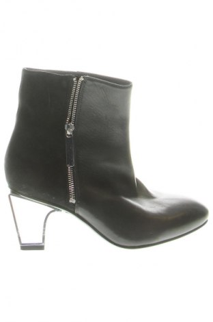 Damen Stiefeletten Lin, Größe 38, Farbe Schwarz, Preis € 37,99